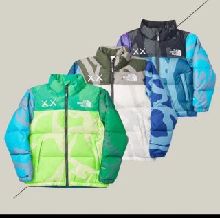 Abrigo/Chaqueton TheNorthFace x Kaws MUCHAS TALLAS