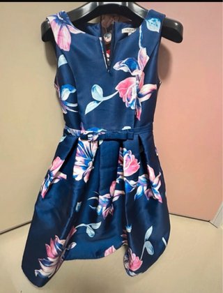 Abito floreale blu e rosa