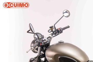 TRIUMPH STREET TWIN