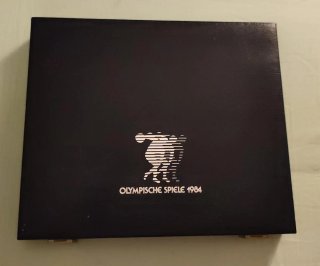Estuche de monedas varios paises del mundo