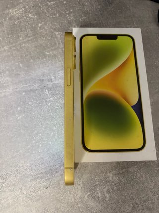 iPhone 14 Dorado