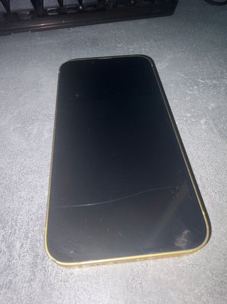 iPhone 14 Dorado