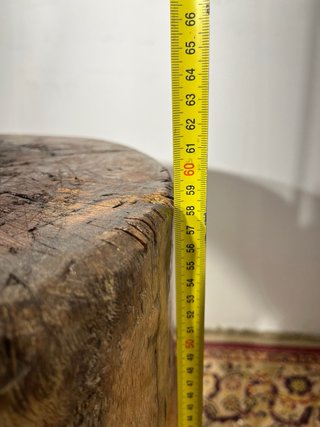 Antiguo Tajo de Carnicero en madera de encina. A3