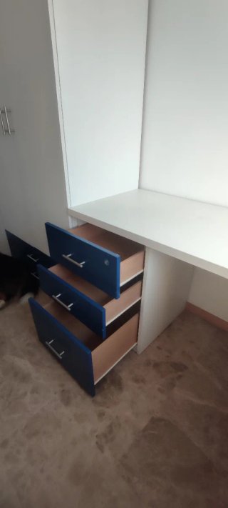 Mesa escritorio + cajonera