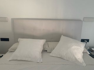 Cabecero polipiel blanco cama 150/180