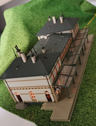 N Maqueta Gran Edificio Estación tren FALLER 1:160