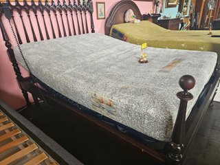 Cama com estrado elétrico e colchão