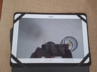 Tablet SPC con funda negra