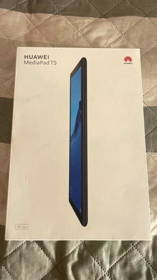 Huawei MediaPad T5 Tablet + Accesorios