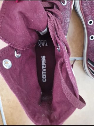 Converse alte rosse con zip. Colore borgogna
