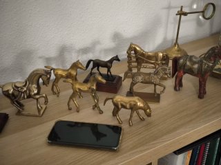 Caballos de bronce y mezcla muy antiguos arte