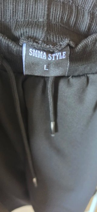 Pantaloncini uomo neri e verdone
