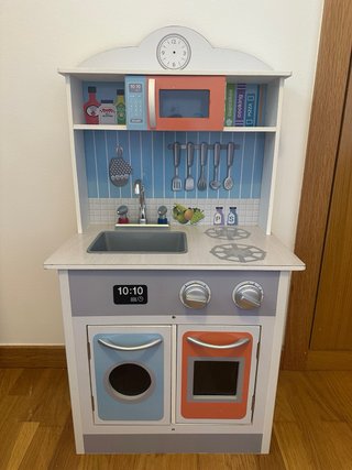 Cocinita de madera infantil
