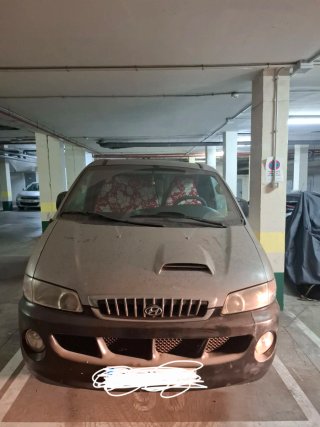 Hyundai H-1 2001