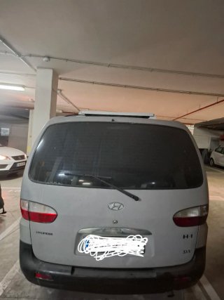 Hyundai H-1 2001