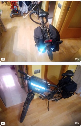 Bicicleta de paseo con alforjas