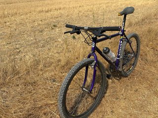 BTT Razesa Morada talla M