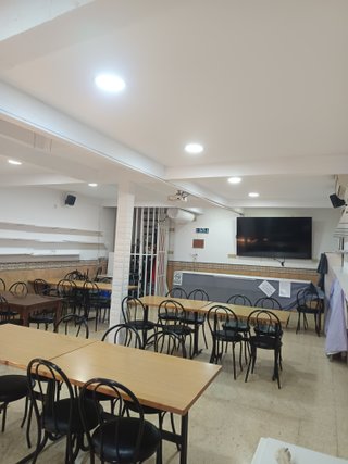 SE TRASPASA / SE VENDE · BAR RESTAURANT BADALONA