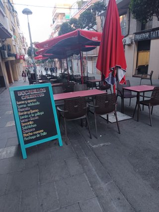 SE TRASPASA / SE VENDE · BAR RESTAURANT BADALONA