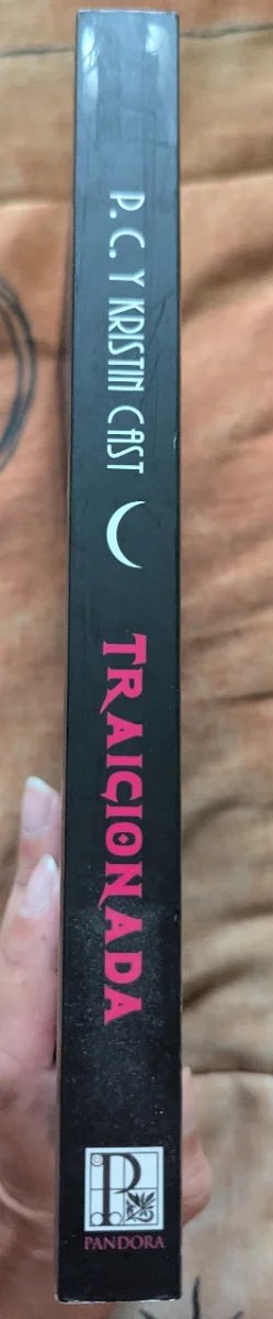 Libro Traicionada