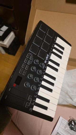 Teclado MIDI M-VAVE SMK25 USB 25 Teclas Bluetooth