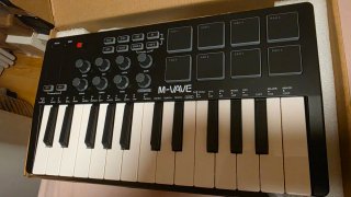 Teclado MIDI M-VAVE SMK25 USB 25 Teclas Bluetooth
