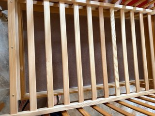 Cuna de madera de roble para bebé