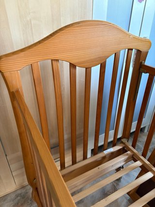 Cuna de madera de roble para bebé