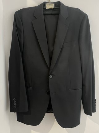 3 trajes por 50€  1 blaizer de regalo