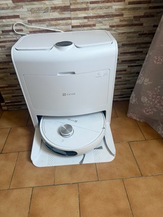 Robot aspirapolvere bianco EZVIZ  Ancora garanzia