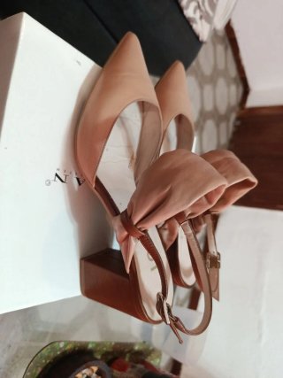 Zapatos Lodi Beige Talla 38