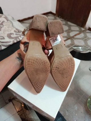 Zapatos Lodi Beige Talla 38