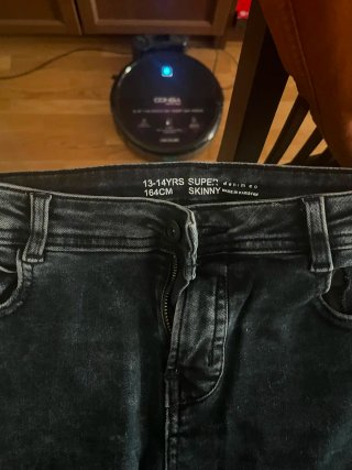 Pantalones de talla 12 a 14 años. Todos juntos