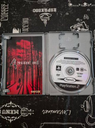 Resident Evil 4 PS2 Platinum
