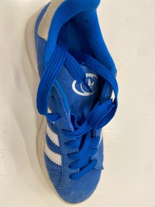 Zapatillas Adidas Azules y Blancas Campus