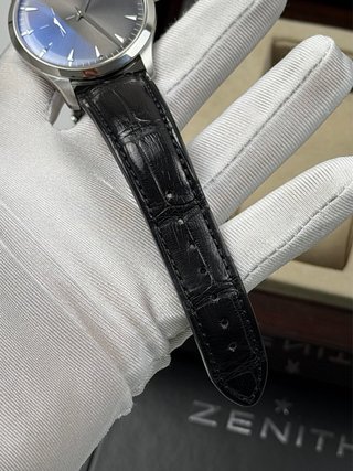 Zenith Heritage Ultra Thin Argento