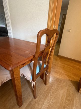 Conjunto mesa y 4 sillas comedor