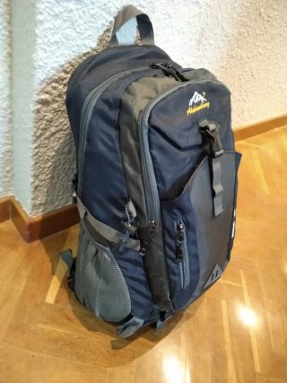 Mochila Alaska de 40 litros de capacidad.