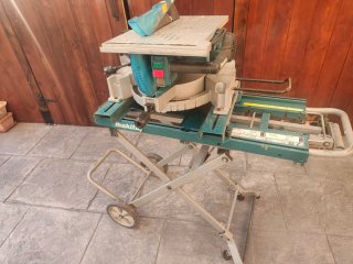 Ingletadora Makita 300mm con soporte
