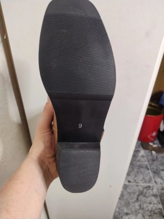 Botines vaqueros marrones con hebilla