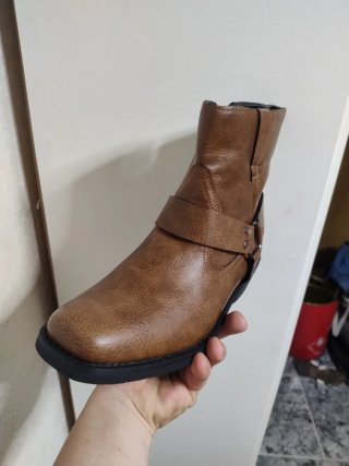 Botines vaqueros marrones con hebilla