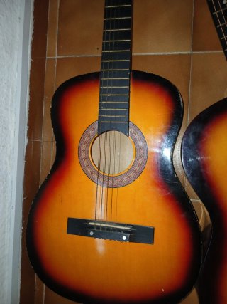 2 Guitarras Acústicas