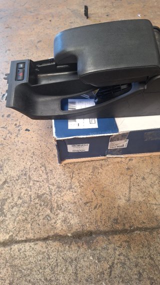 Reposabrazos BMW E46 Negro