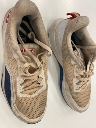 Zapatillas de tenis Wilson beige y azul