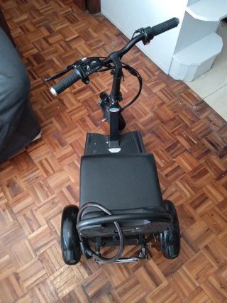 Triciclo Eléctrico Blaze-Lite Negro