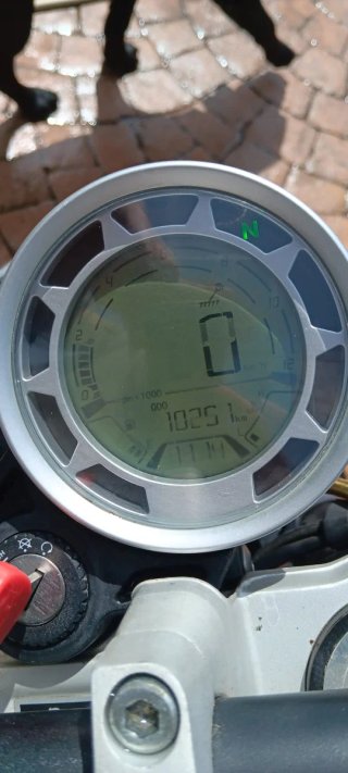 Moto Rieju Century 125 Negra