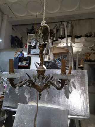 Lámpara de techo antigua madera y metal