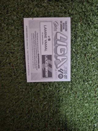 Carta cromo Lamine Yamal Fantasy LaLiga MVP