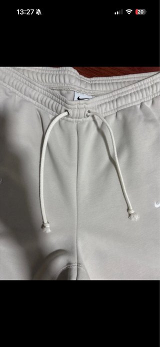 Pantalón chándal Liverpool Nike Beige
