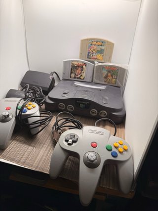Nintendo 64 + 2 mandos + 3 juegos